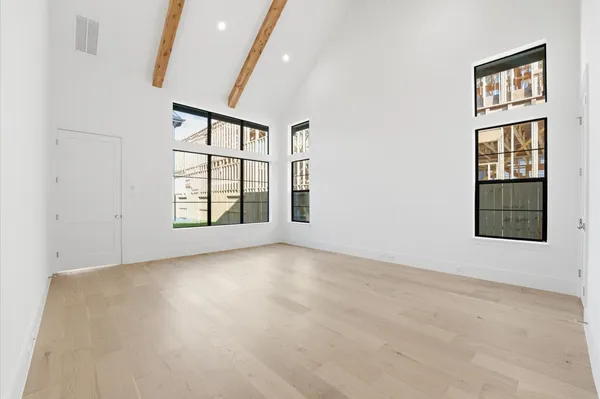 $2,100,000 | 406 Columbia Street, Houston, TX 77007