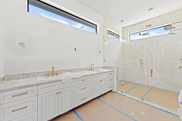 $2,100,000 | 406 Columbia Street, Houston, TX 77007