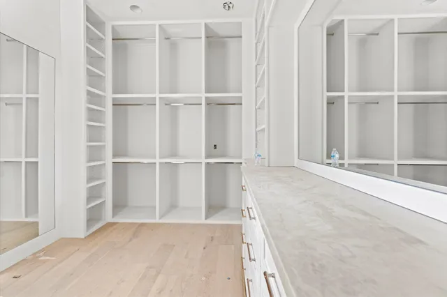 $2,100,000 | 406 Columbia Street, Houston, TX 77007