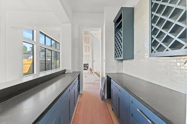 $2,100,000 | 406 Columbia Street, Houston, TX 77007