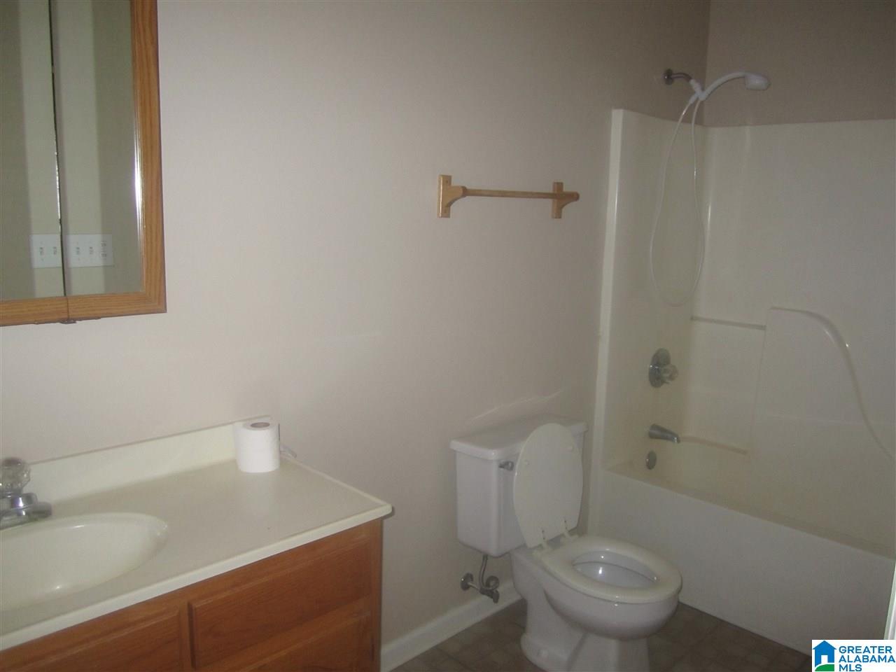 297 Glenn Chapel Road Gardendale, AL 35071 - Photo 6 of 37