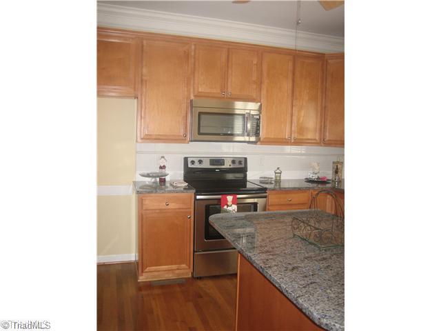 7995 Bartonshire Drive Oak Ridge, NC 27310 - Photo 5 of 16 Kitchen.