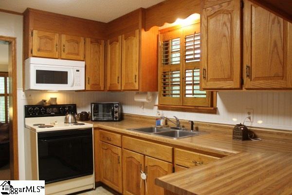 609 Thomas Road Pickens, SC 29671 - Photo 11 of 29