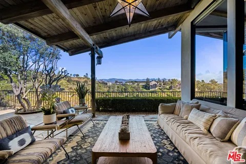 $4,399,500 | 2410 Crest View Drive, Los Angeles, CA 90046