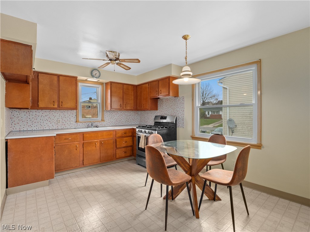 8255 Reed Avenue Cleveland, OH 44125 - Photo 11 of 31