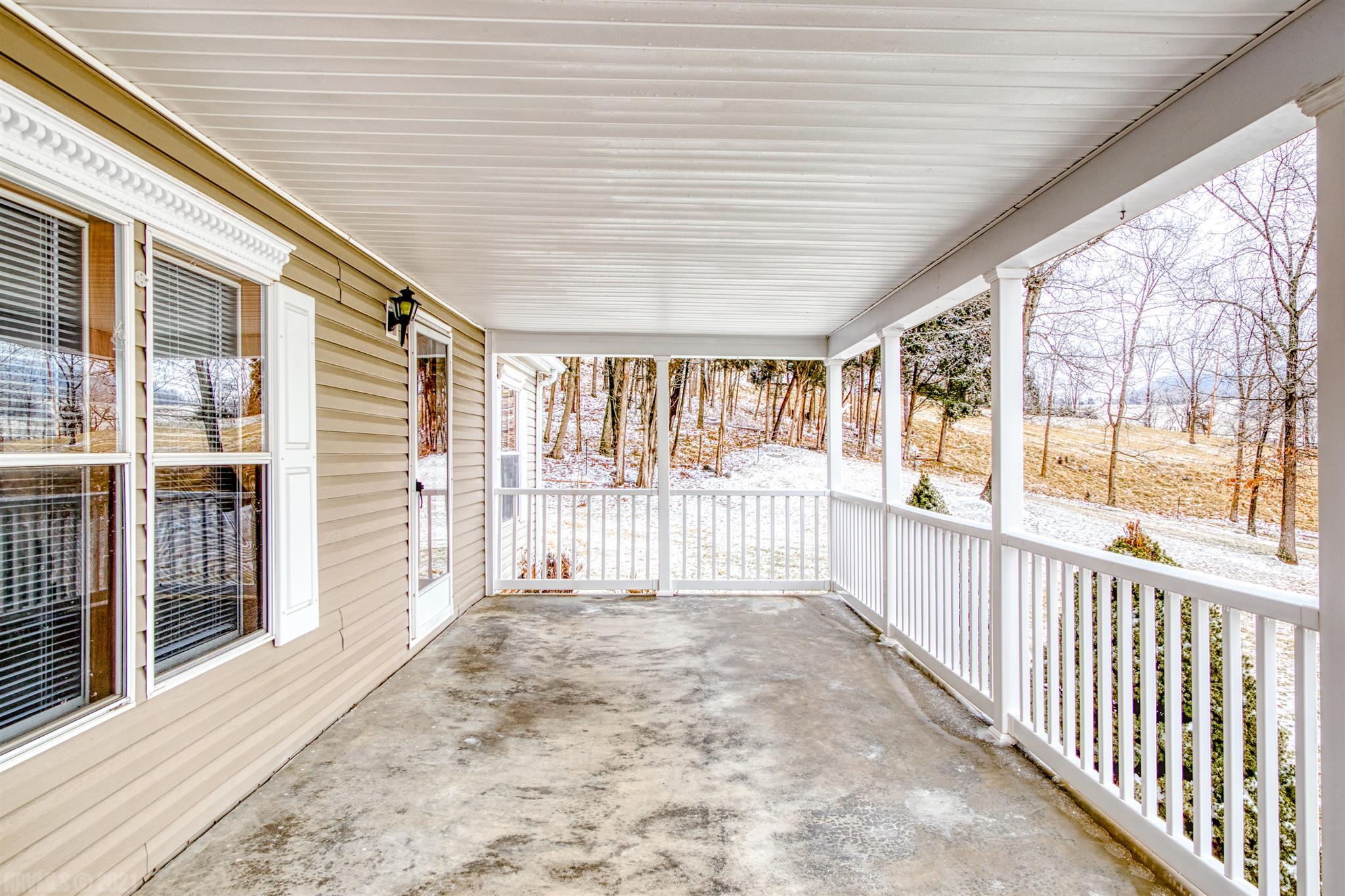 960 Brickyard Road Pembroke, VA 24136 - Photo 10 of 37 Gallery Image 10
