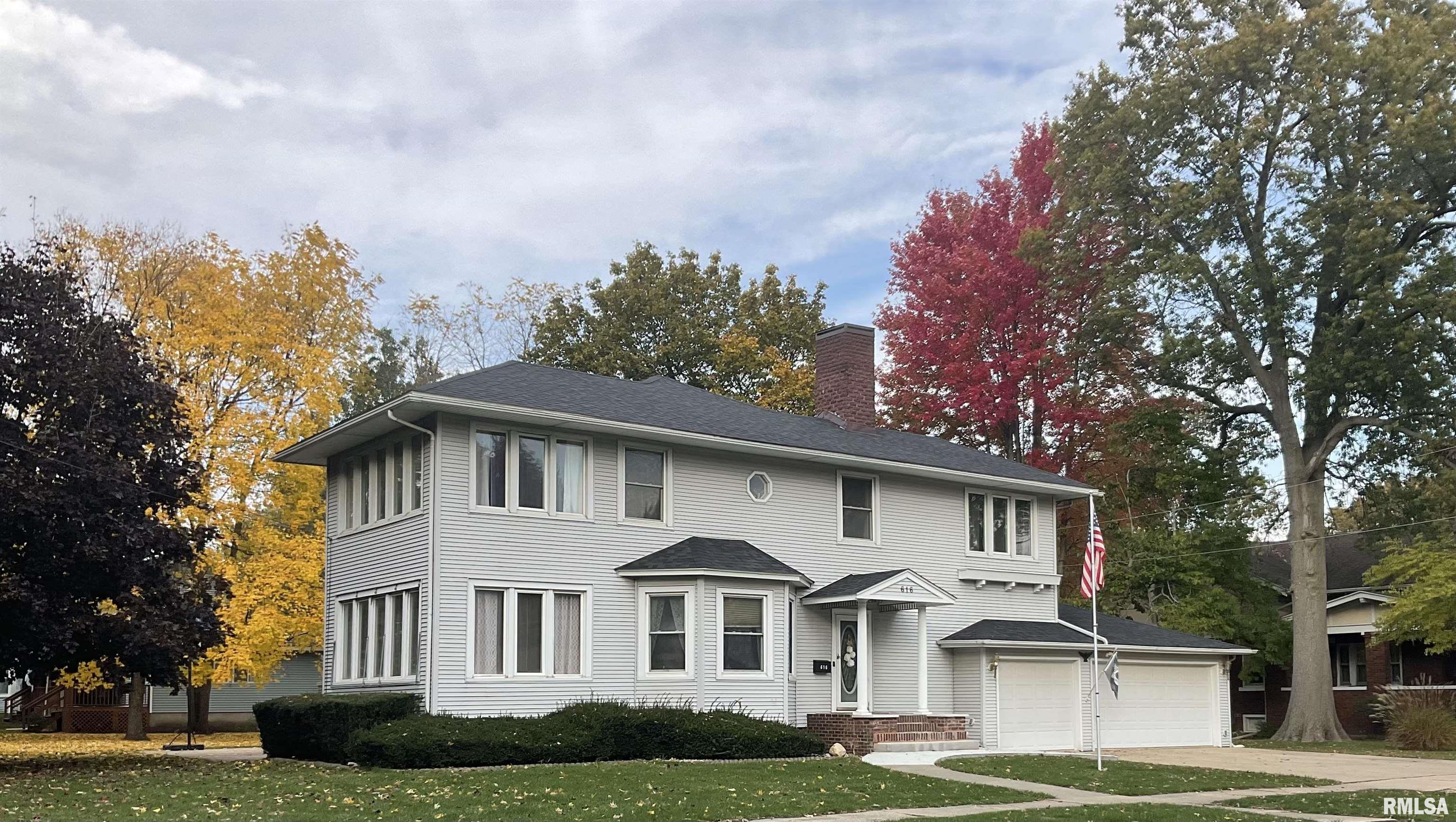 616 Northwest 4th Avenue Galva, IL 61434 - Photo 1 of 28
