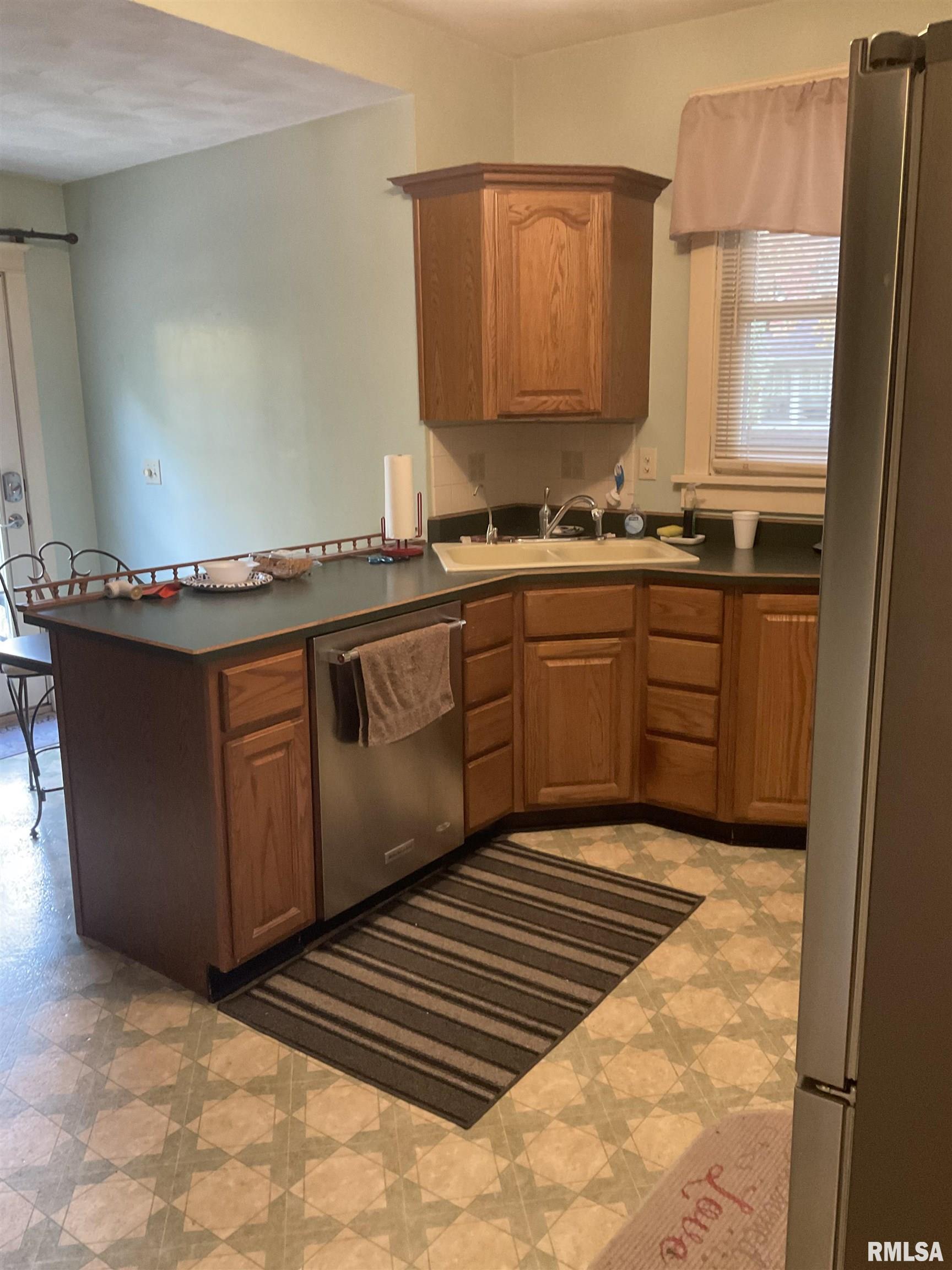 616 Northwest 4th Avenue Galva, IL 61434 - Photo 13 of 28