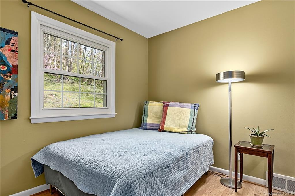 7 Clearbrook Road Asheville, NC 28805 - Photo 14 of 17 Gallery Image 14