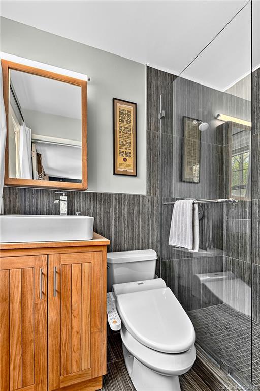 7 Clearbrook Road Asheville, NC 28805 - Photo 10 of 17 Gallery Image 10