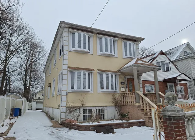 $775,000 | 349 Mundy Lane, Mount Vernon, NY 10550