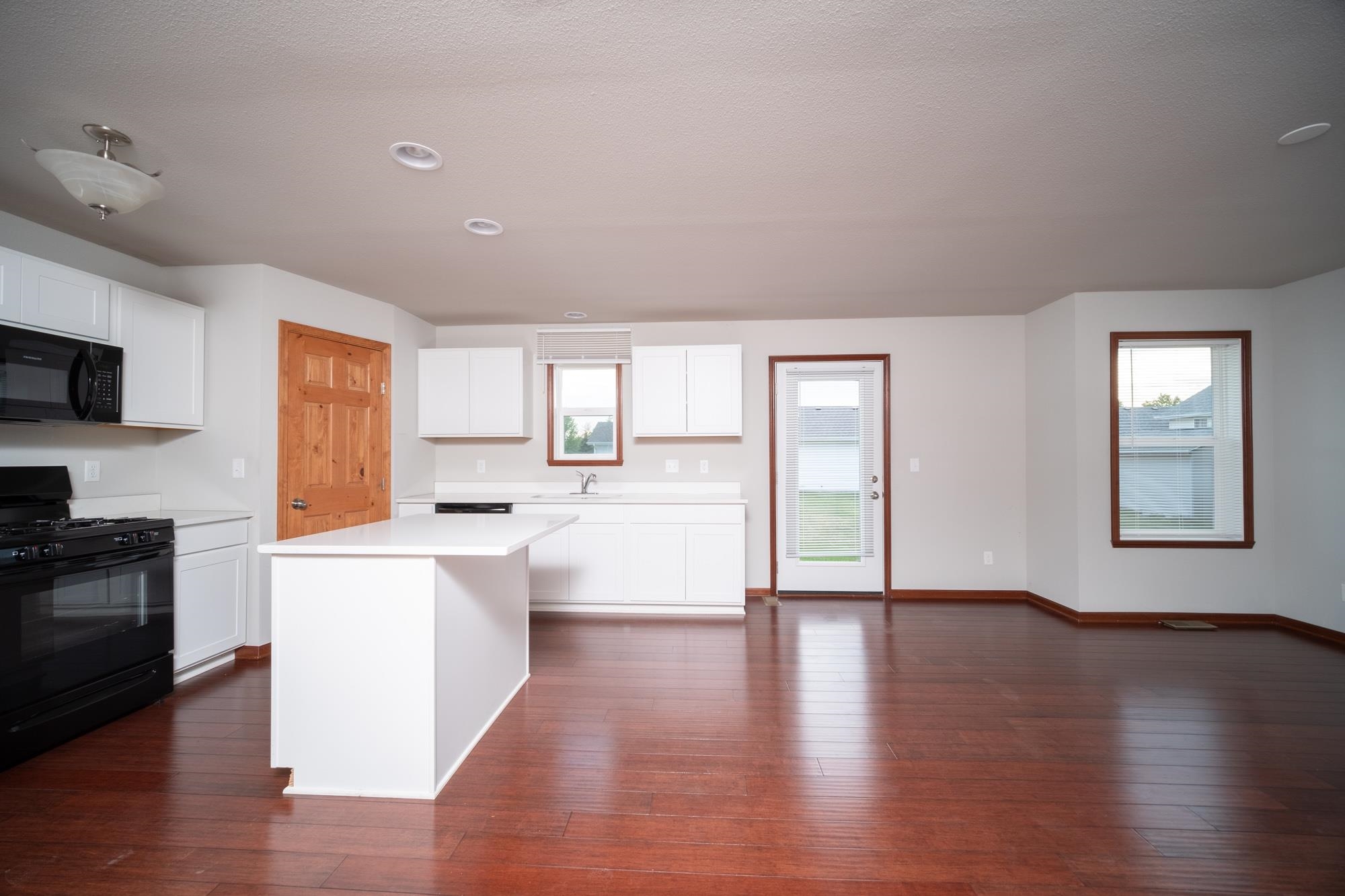 874 Foley Road Belvidere, IL 61008 - Photo 4 of 23 Gallery Image 4