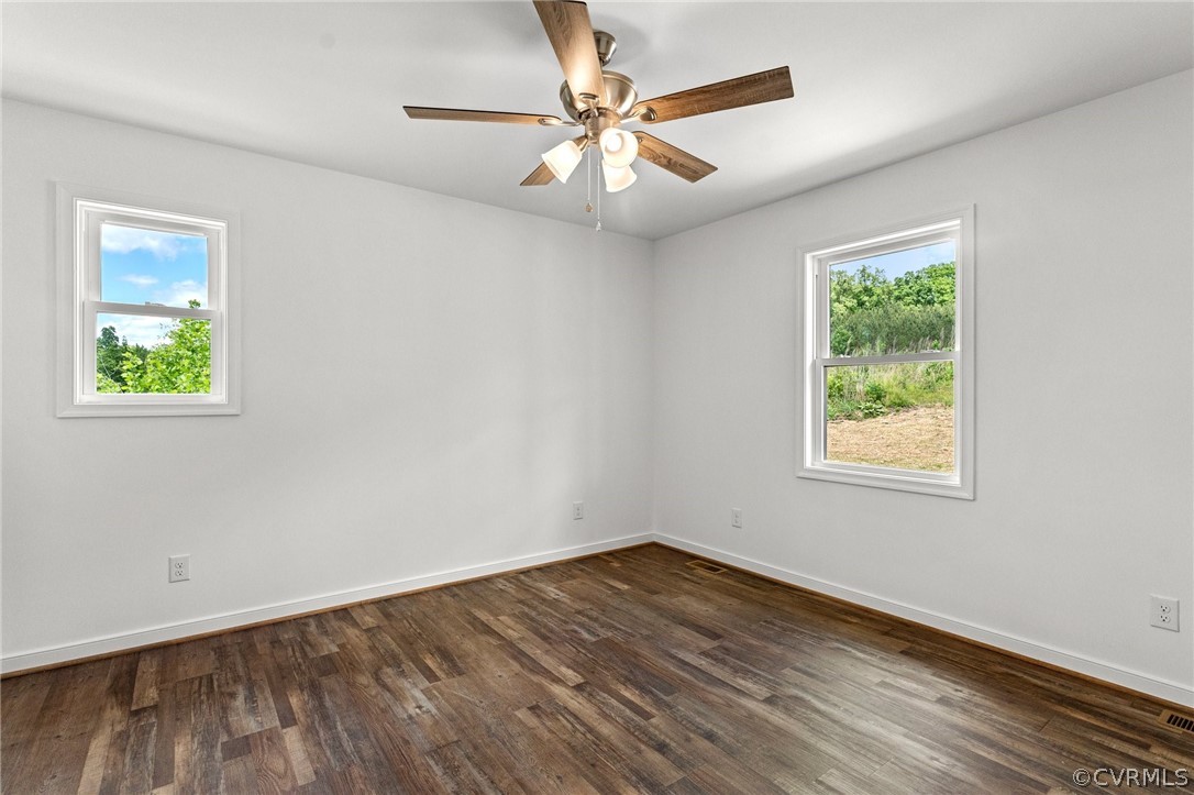 5731 Cottage Road Blackstone, VA 23824 - Photo 15 of 32 Gallery Image 15