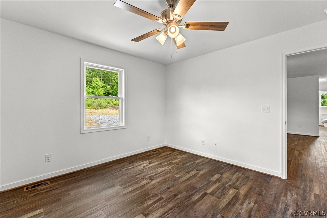 5731 Cottage Road Blackstone, VA 23824 - Photo 17 of 32 Gallery Image 17