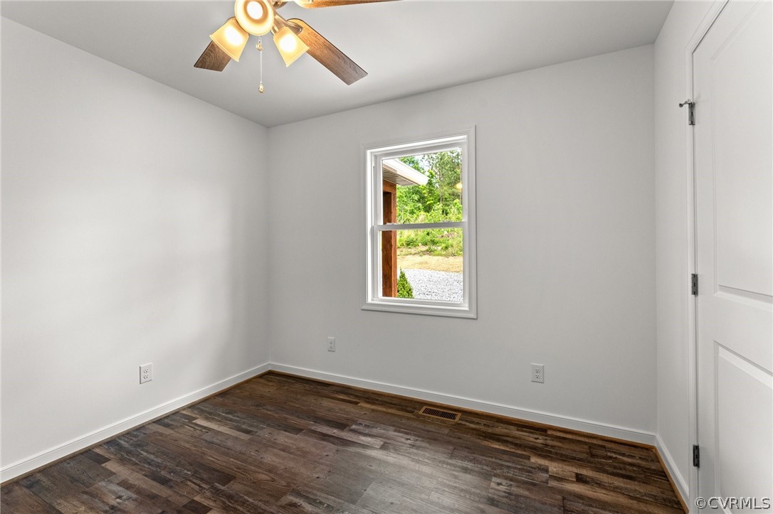 5731 Cottage Road Blackstone, VA 23824 - Photo 22 of 32 Gallery Image 22