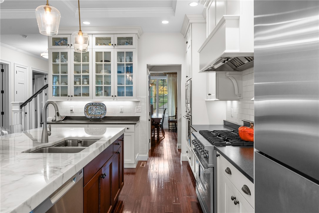 81 Valentine Circle Warwick, RI 02886 - Photo 19 of 49