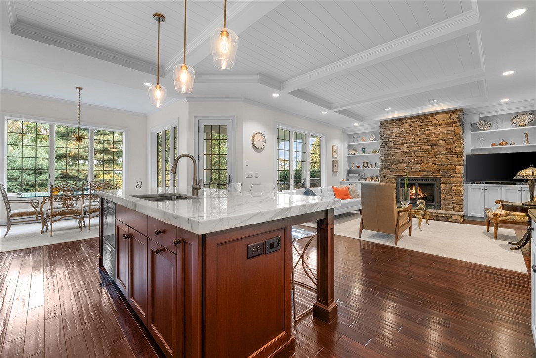 81 Valentine Circle Warwick, RI 02886 - Photo 21 of 49