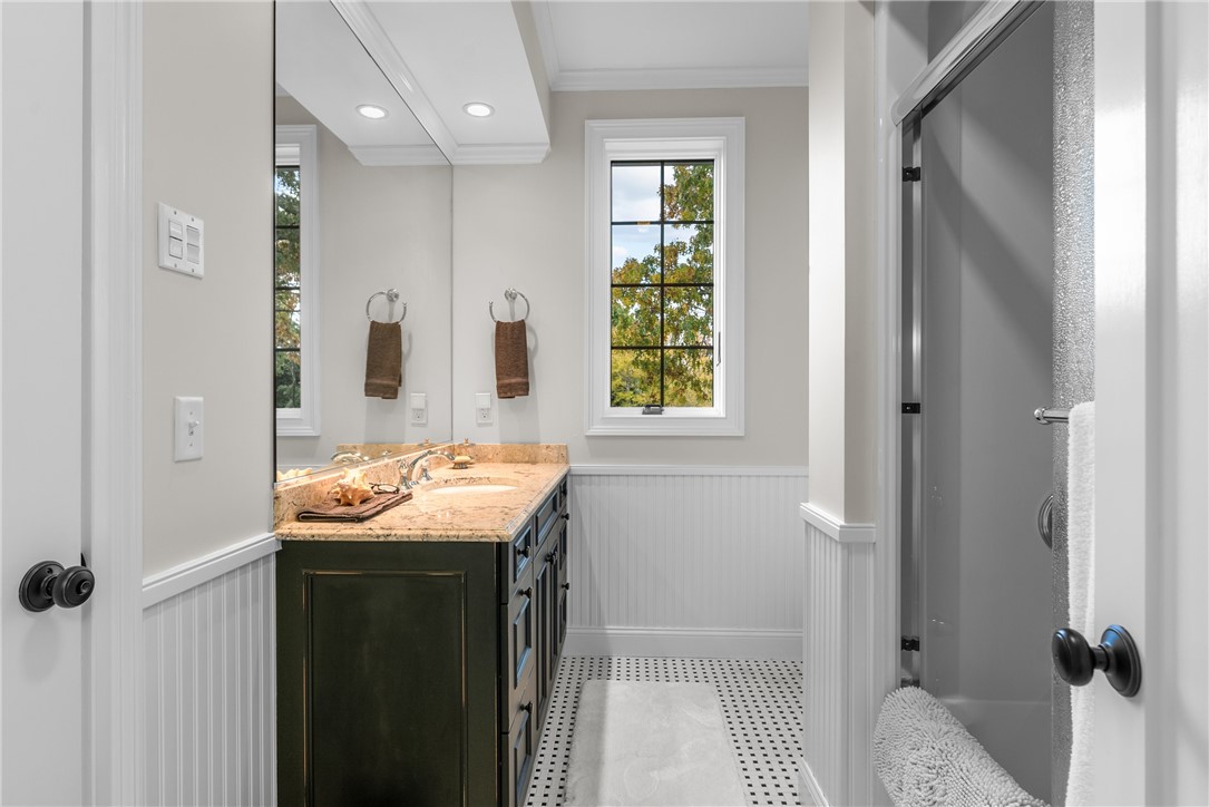 81 Valentine Circle Warwick, RI 02886 - Photo 38 of 49