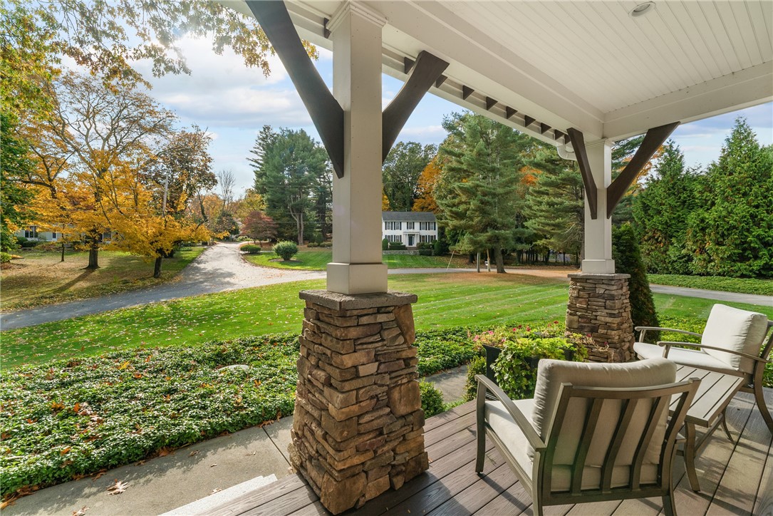 81 Valentine Circle Warwick, RI 02886 - Photo 7 of 49