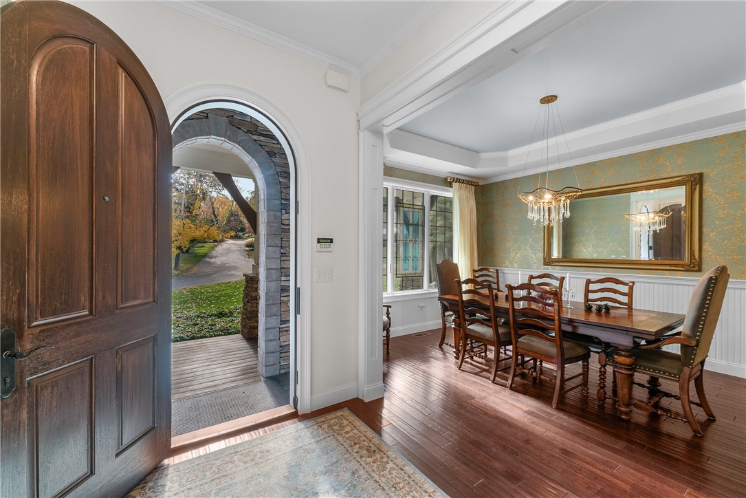 81 Valentine Circle Warwick, RI 02886 - Photo 8 of 49