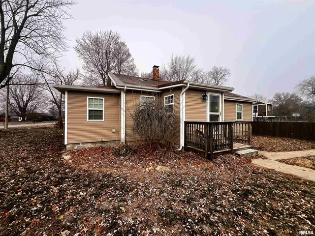 $170,000 | 829 East Jefferson Street, Ashley, IL 62808