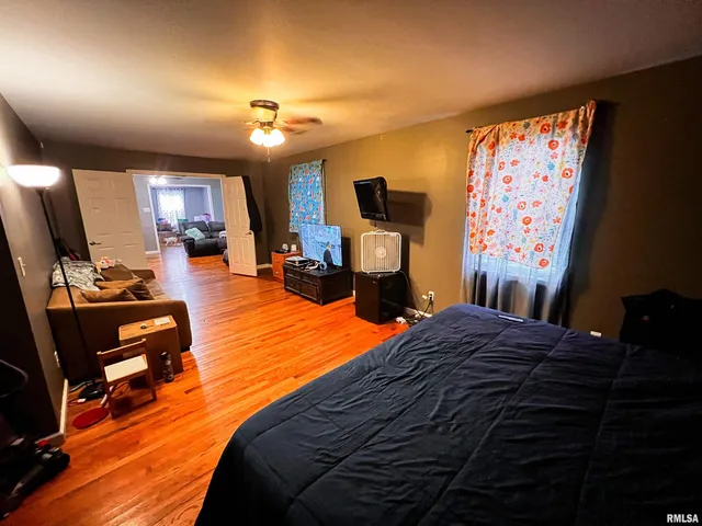 $170,000 | 829 East Jefferson Street, Ashley, IL 62808