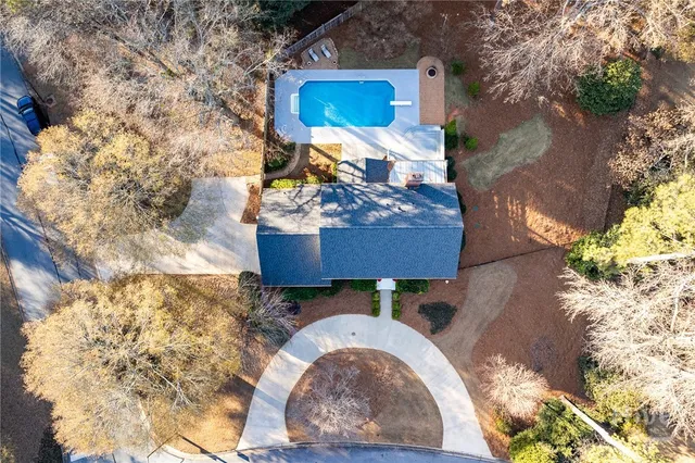 $750,000 | 301 Skyline Parkway, Athens, GA 30606