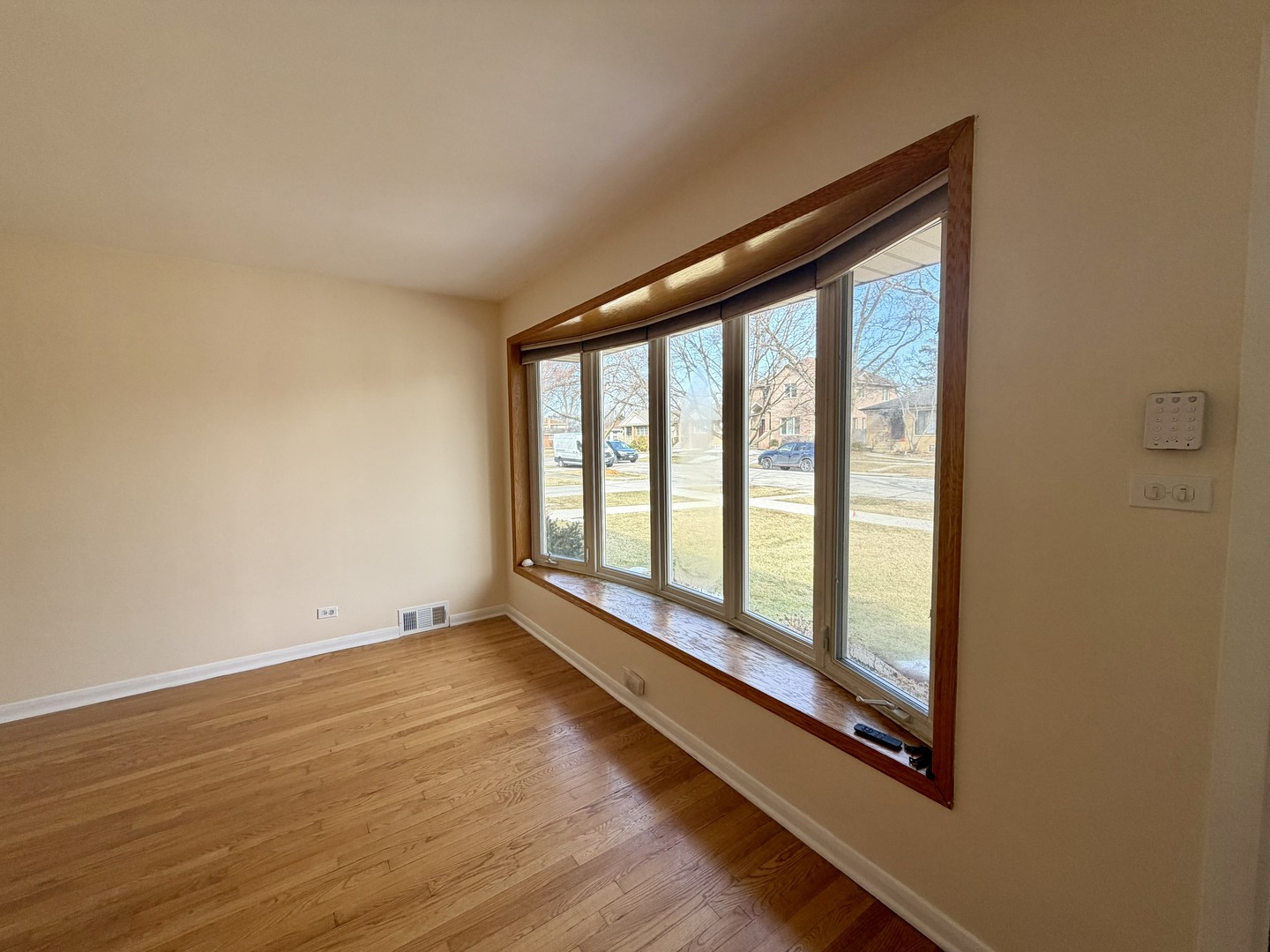 8032 Wisner Street Niles, IL 60714 - Photo 13 of 22