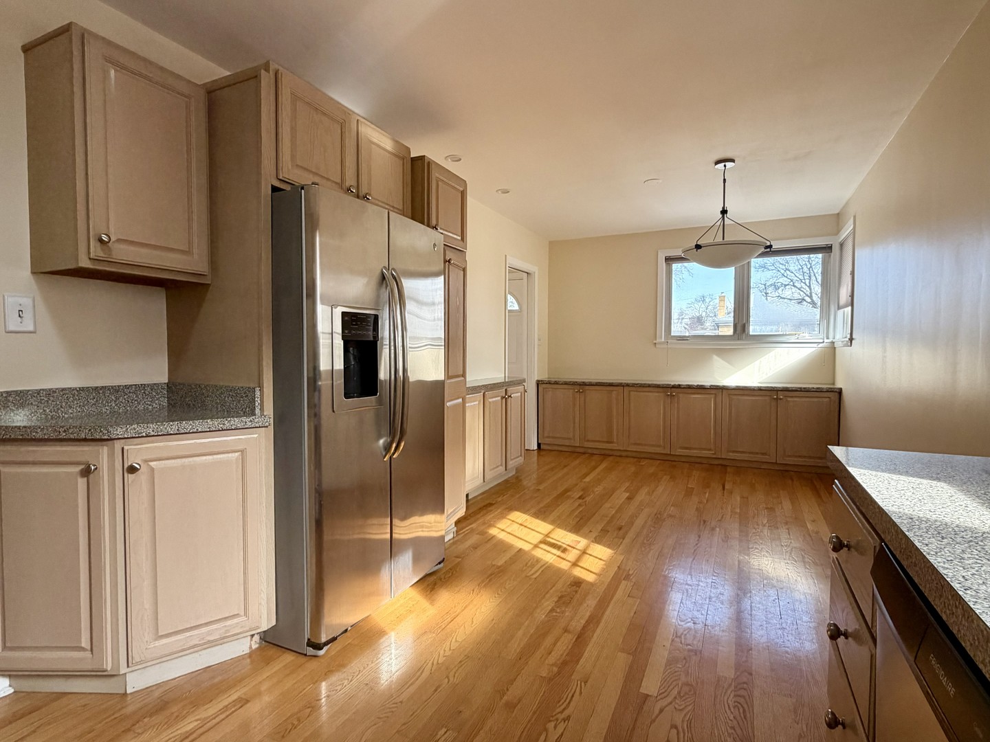 8032 Wisner Street Niles, IL 60714 - Photo 5 of 22