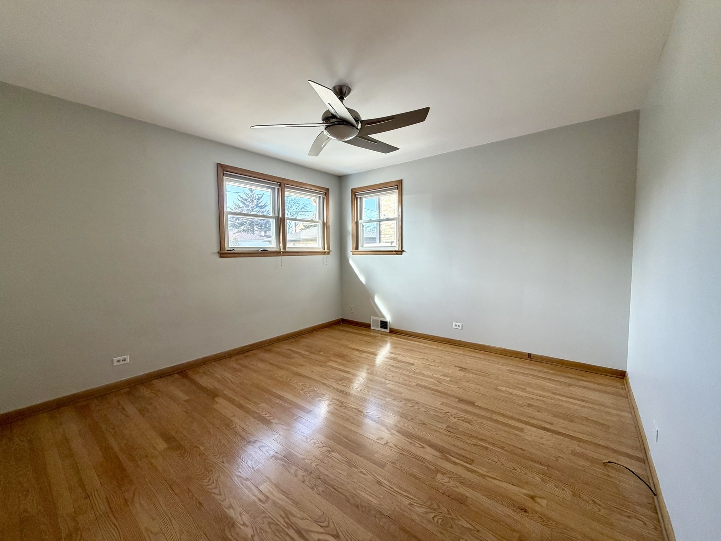 8032 Wisner Street Niles, IL 60714 - Photo 9 of 22