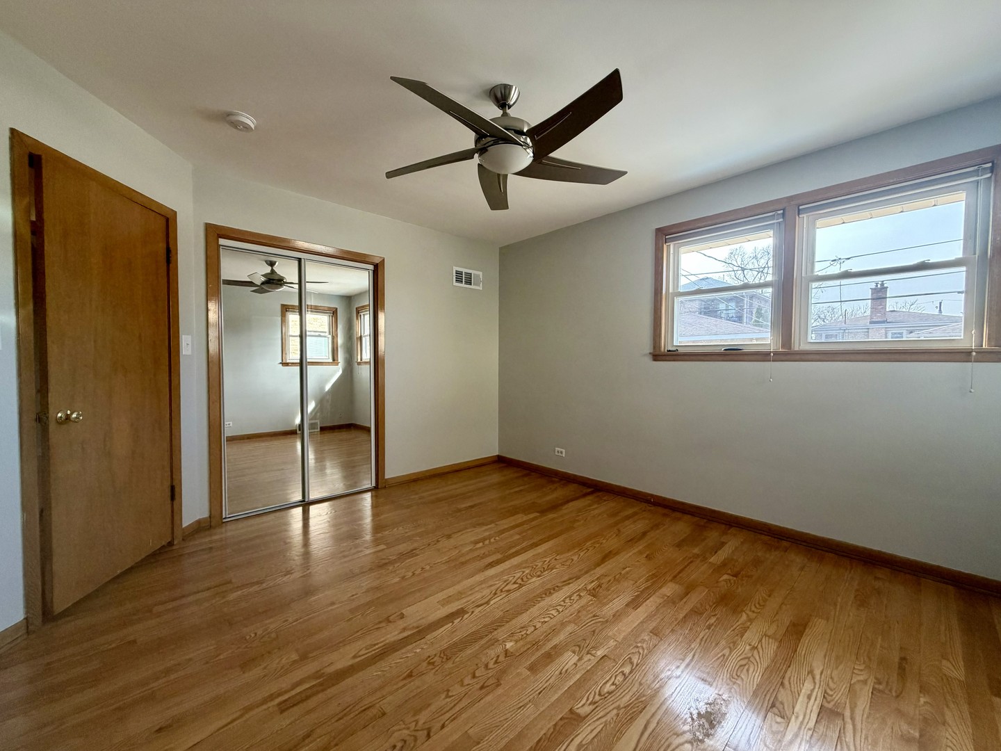 8032 Wisner Street Niles, IL 60714 - Photo 10 of 22