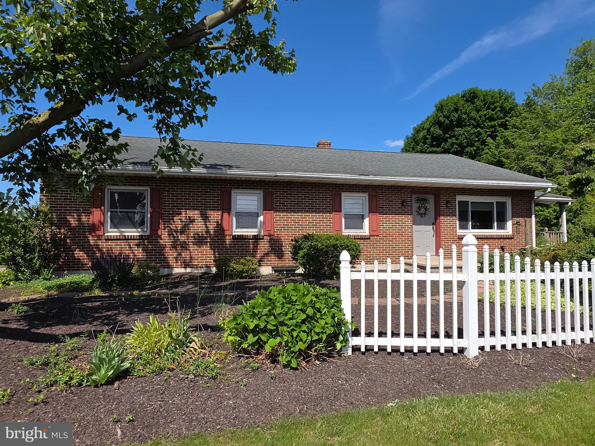 465 Wabash Road Ephrata, PA 17522 - Photo 2 of 26 Gallery Image 2