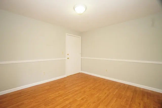 $1,750 | 109 English Village Road, Unit 201, Manchester, NH 03102