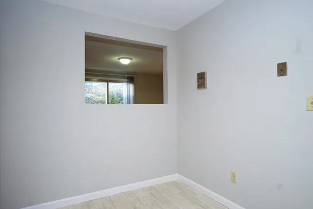 $1,750 | 109 English Village Road, Unit 201, Manchester, NH 03102