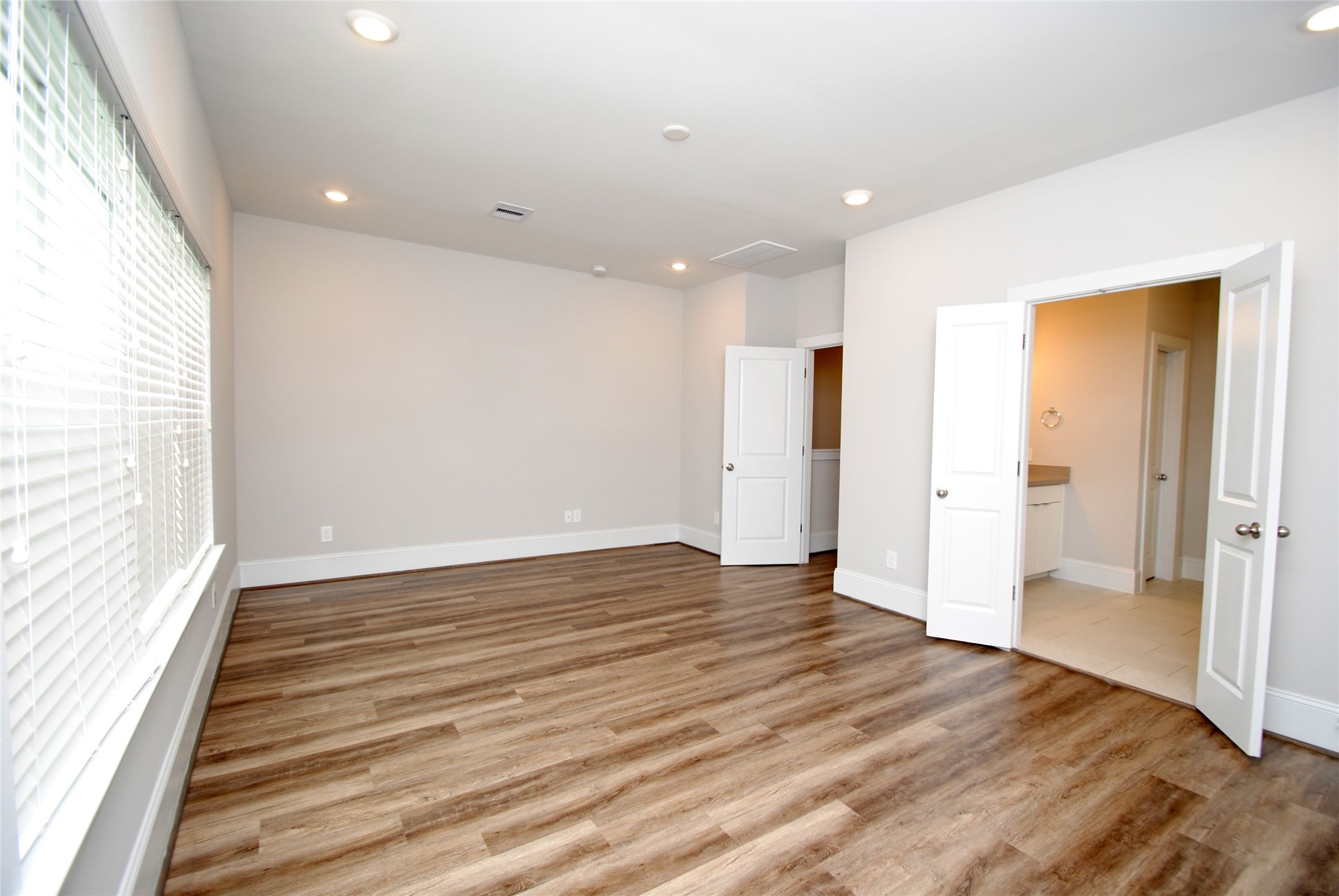 1270 North Post Oak Road, Unit A Houston, TX 77055 - Photo 28 of 40