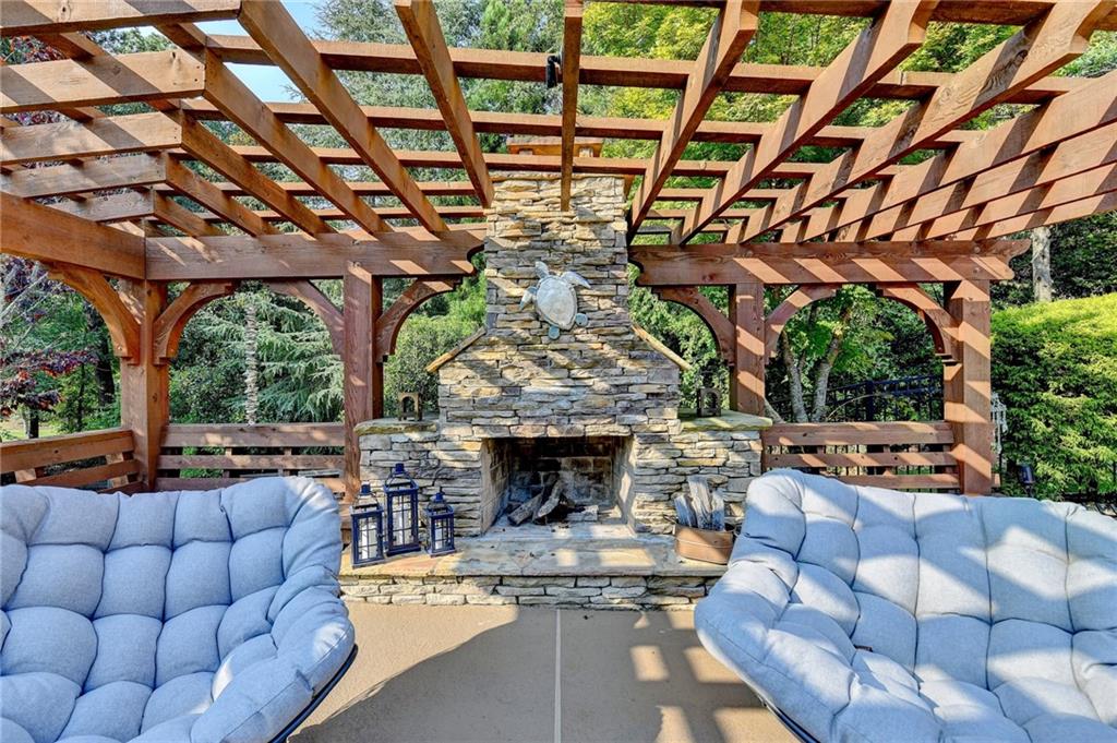 2850 Roanoke Road Cumming, GA 30041 - Photo 16 of 91