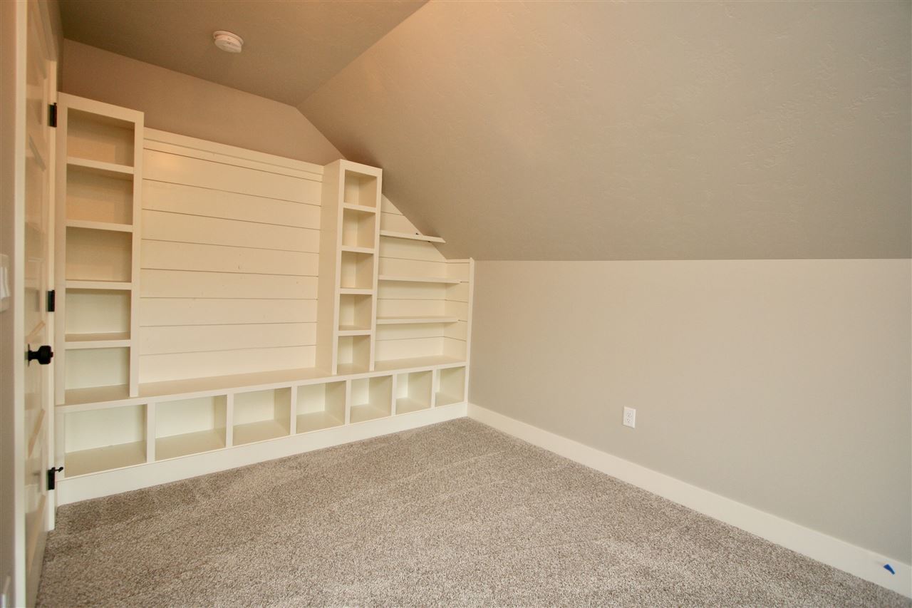 13411 South Sands Road Valleyford, WA 99036 - Photo 14 of 16 Gallery Image 14