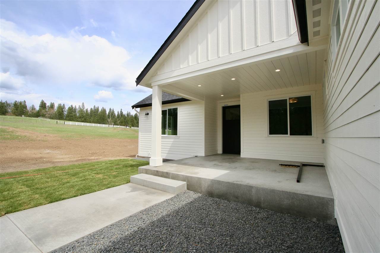 13411 South Sands Road Valleyford, WA 99036 - Photo 3 of 16 Gallery Image 3