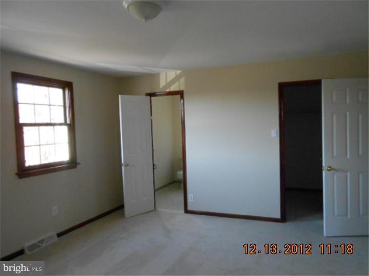 691 Cherry Tree Road Aston, PA 19014 - Photo 16 of 25 Bedroom - Main