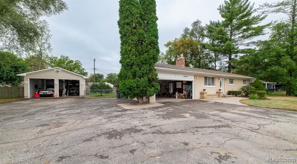 46555 Dequindre Road Rochester Hills, MI 48307 - Photo 4 of 67