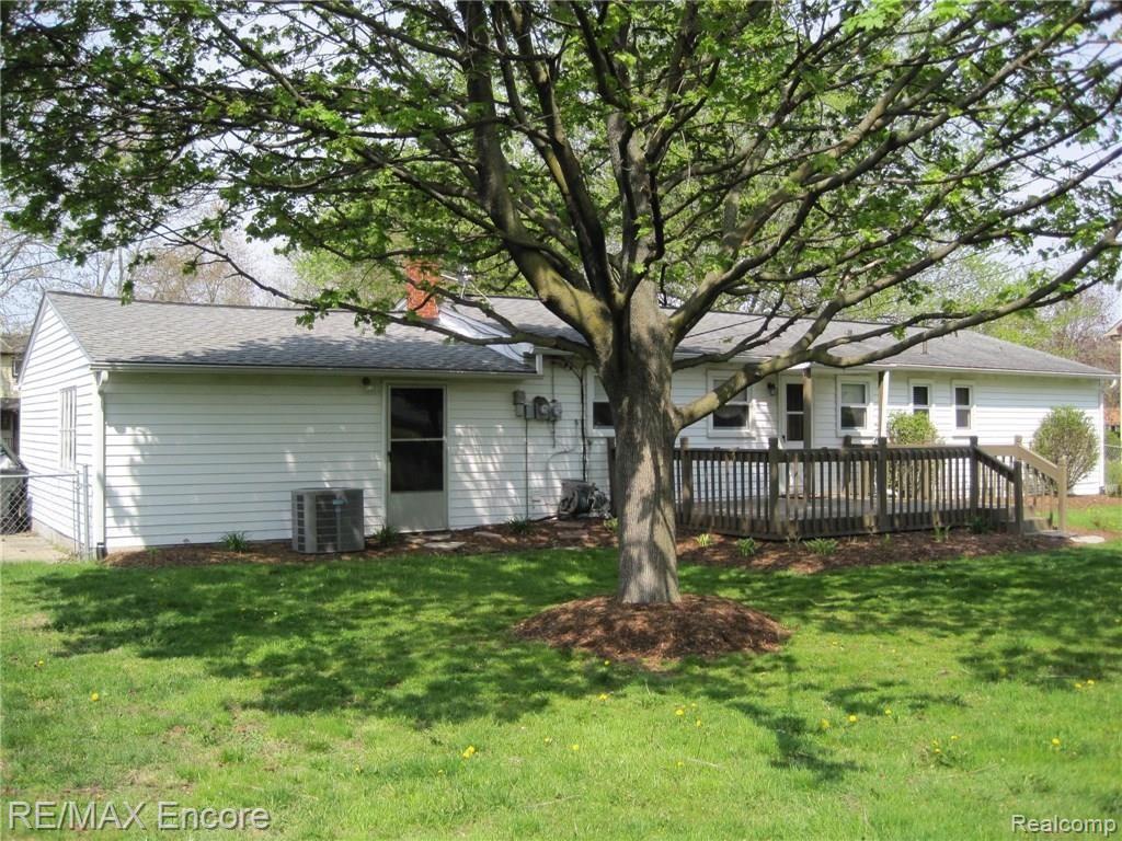 3681 Alida Avenue Rochester, MI 48309 - Photo 20 of 23 Large Mature Trees