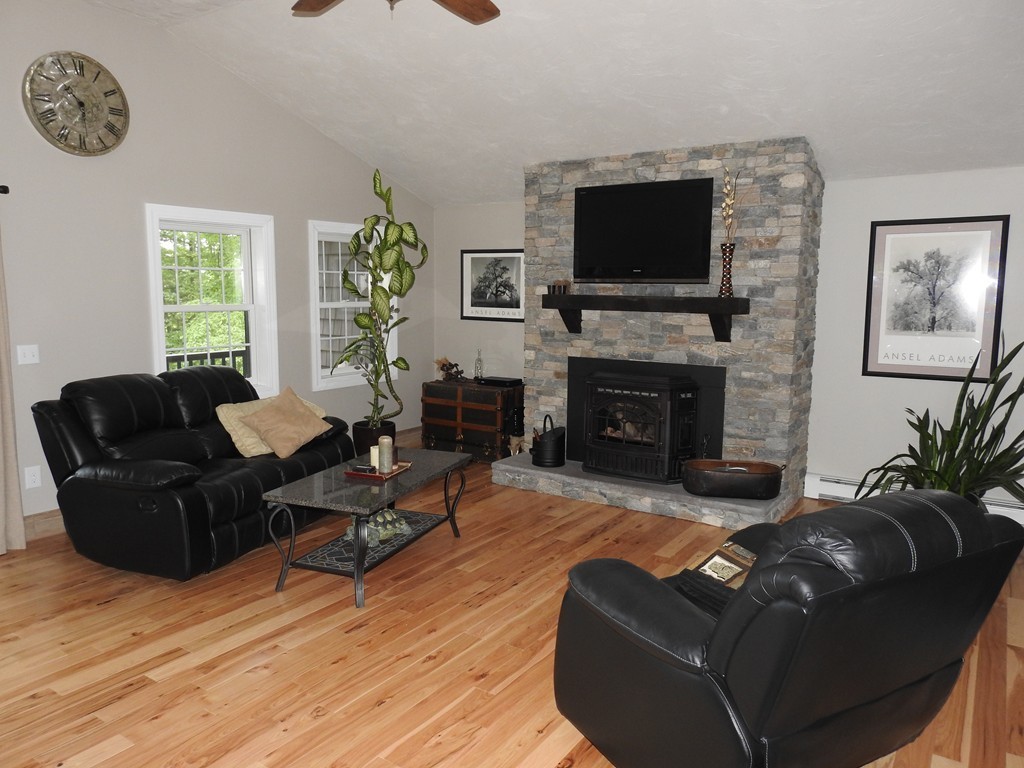 202 Secret Lake Road Athol, MA 01331 - Photo 9 of 30