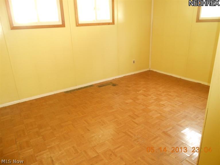 1959 Rookwood Road Cleveland, OH 44112 - Photo 6 of 7