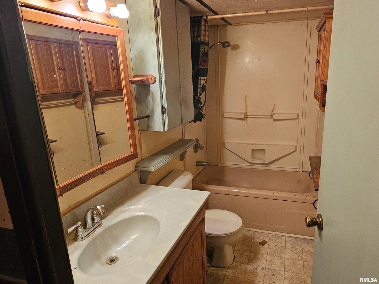 5274 Norton Road Odin, IL 62870 - Photo 18 of 33