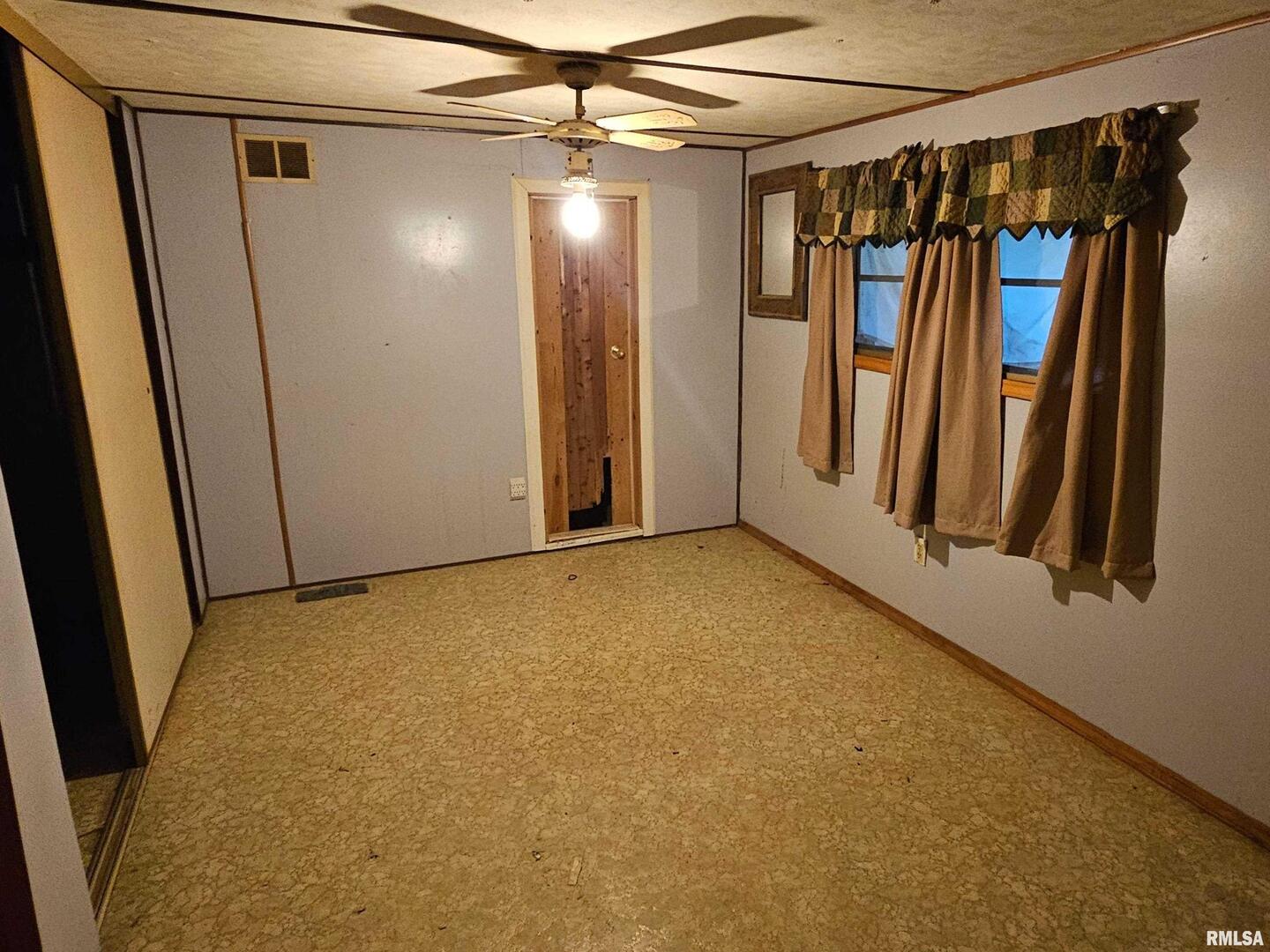 5274 Norton Road Odin, IL 62870 - Photo 23 of 33