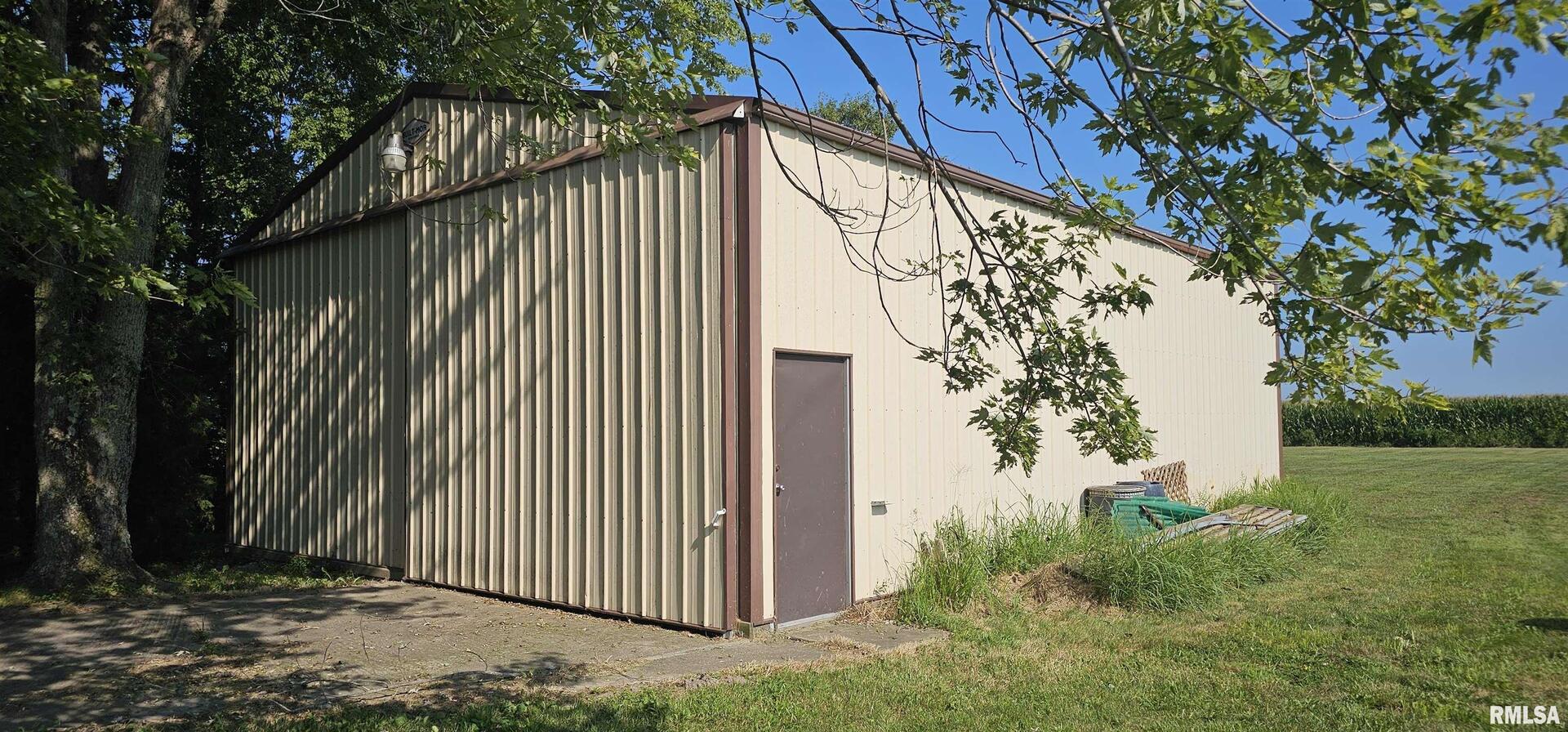 5274 Norton Road Odin, IL 62870 - Photo 9 of 33