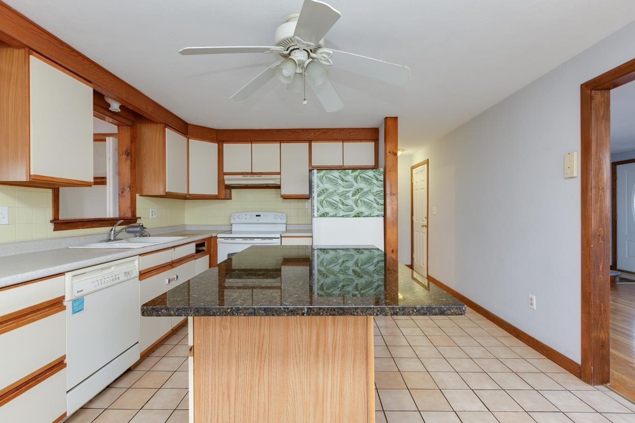 23-cd Hunt Street Nashua, NH 03060 - Photo 30 of 34