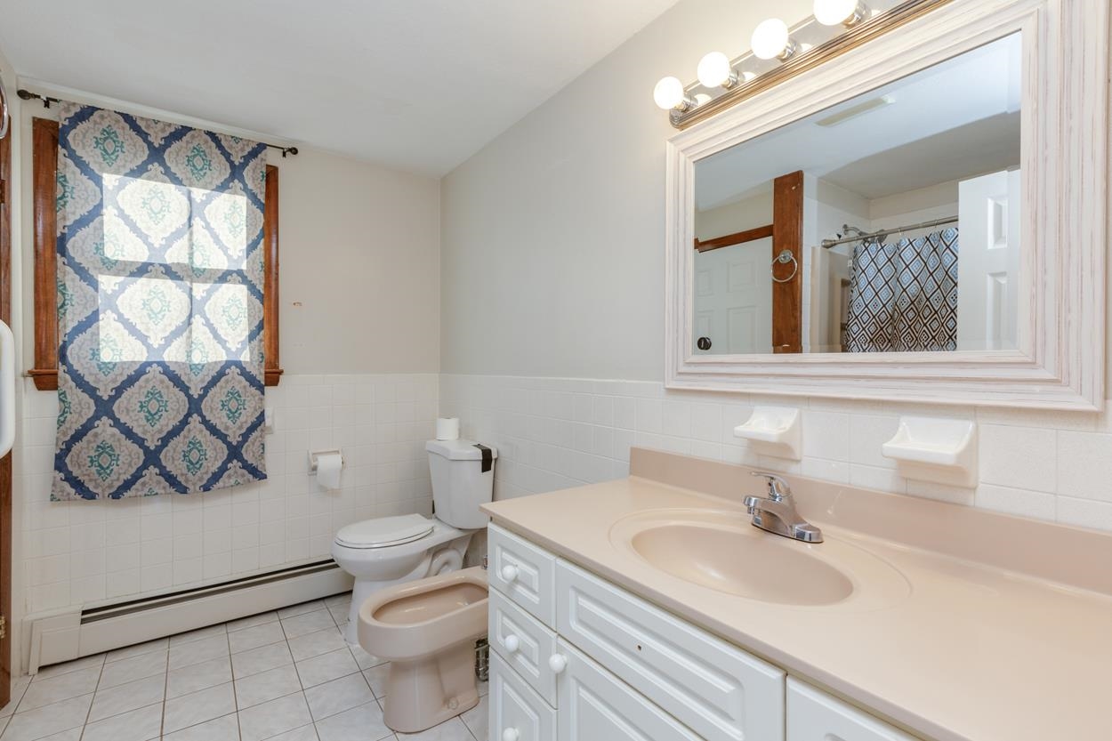 23-cd Hunt Street Nashua, NH 03060 - Photo 4 of 34