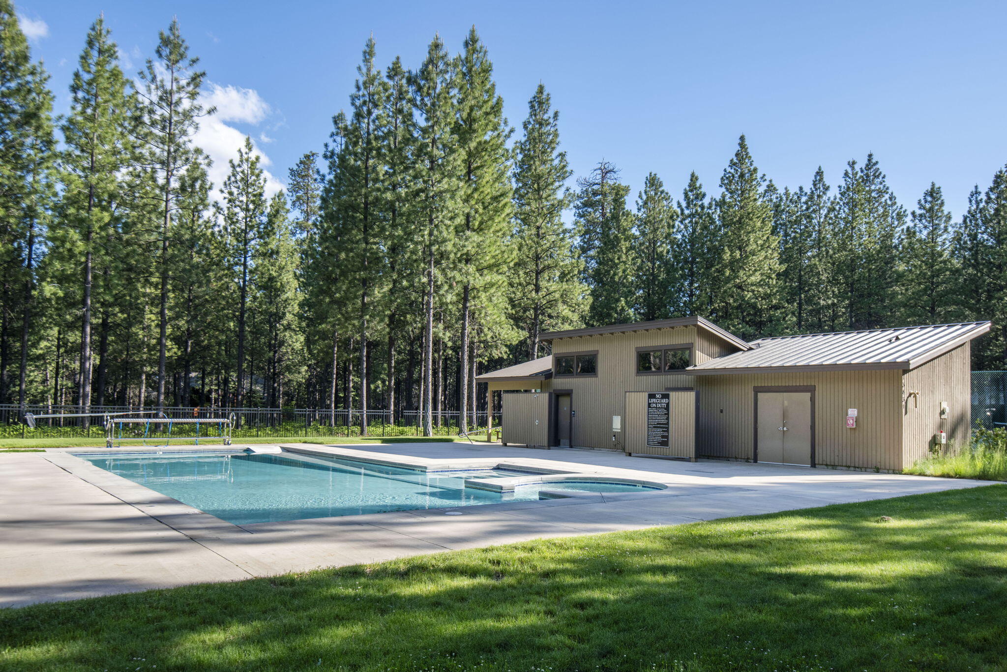 70215 Viola Black Butte Ranch, OR 97759 - Photo 46 of 63 41-web-or-mls-DSC_7314