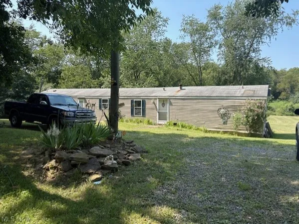$159,900 | 942 Township Road, Bloomingdale, OH 43910